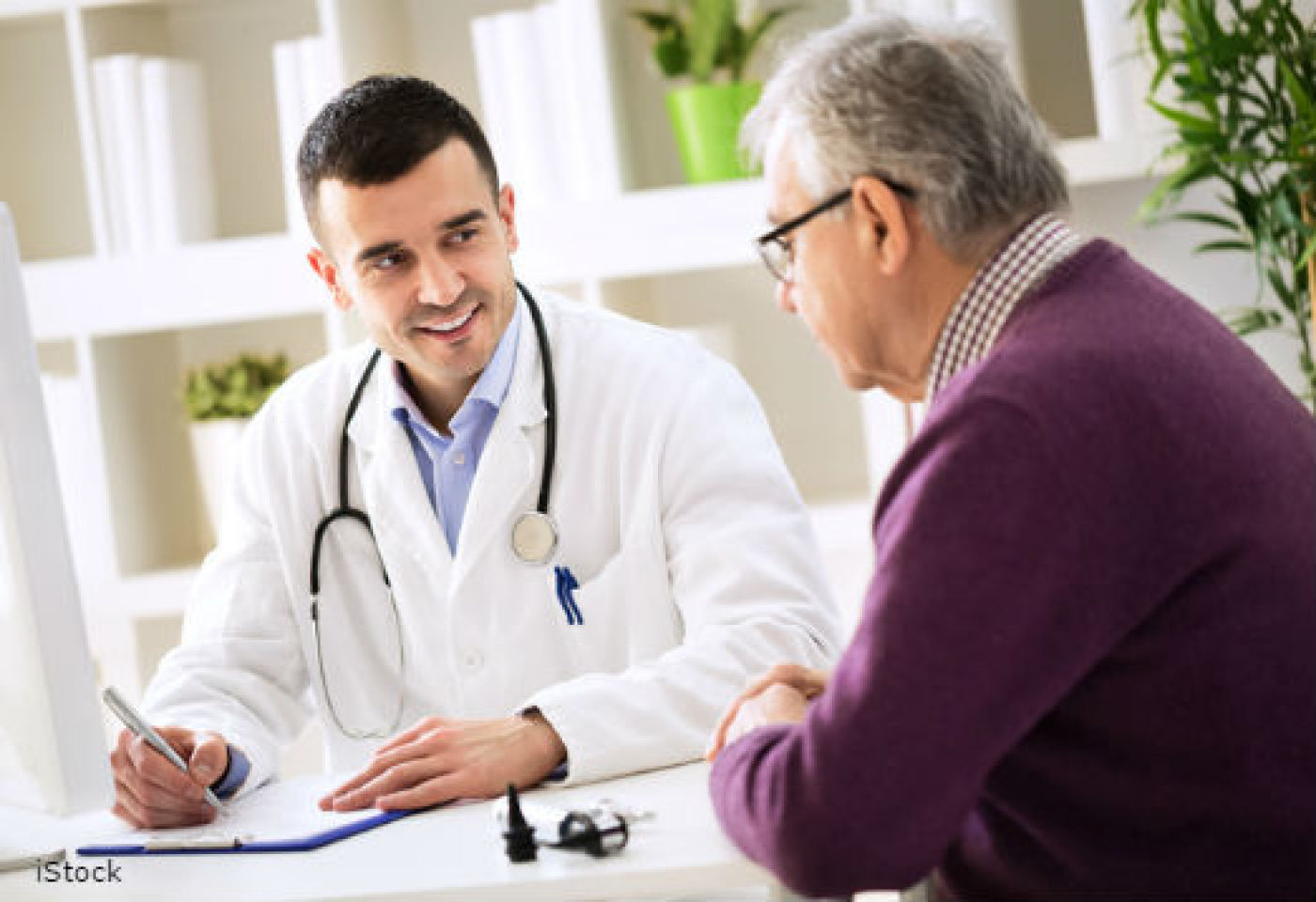 medecin consultation-senior_db5a719fbca948a9b0f55596476d91eb